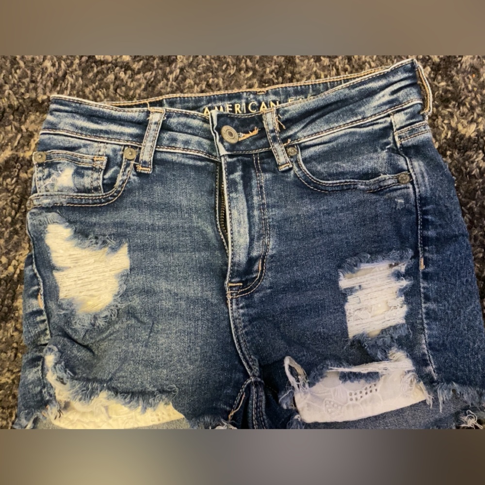ae shorts in great condition. worn a few times but still look brand new!!